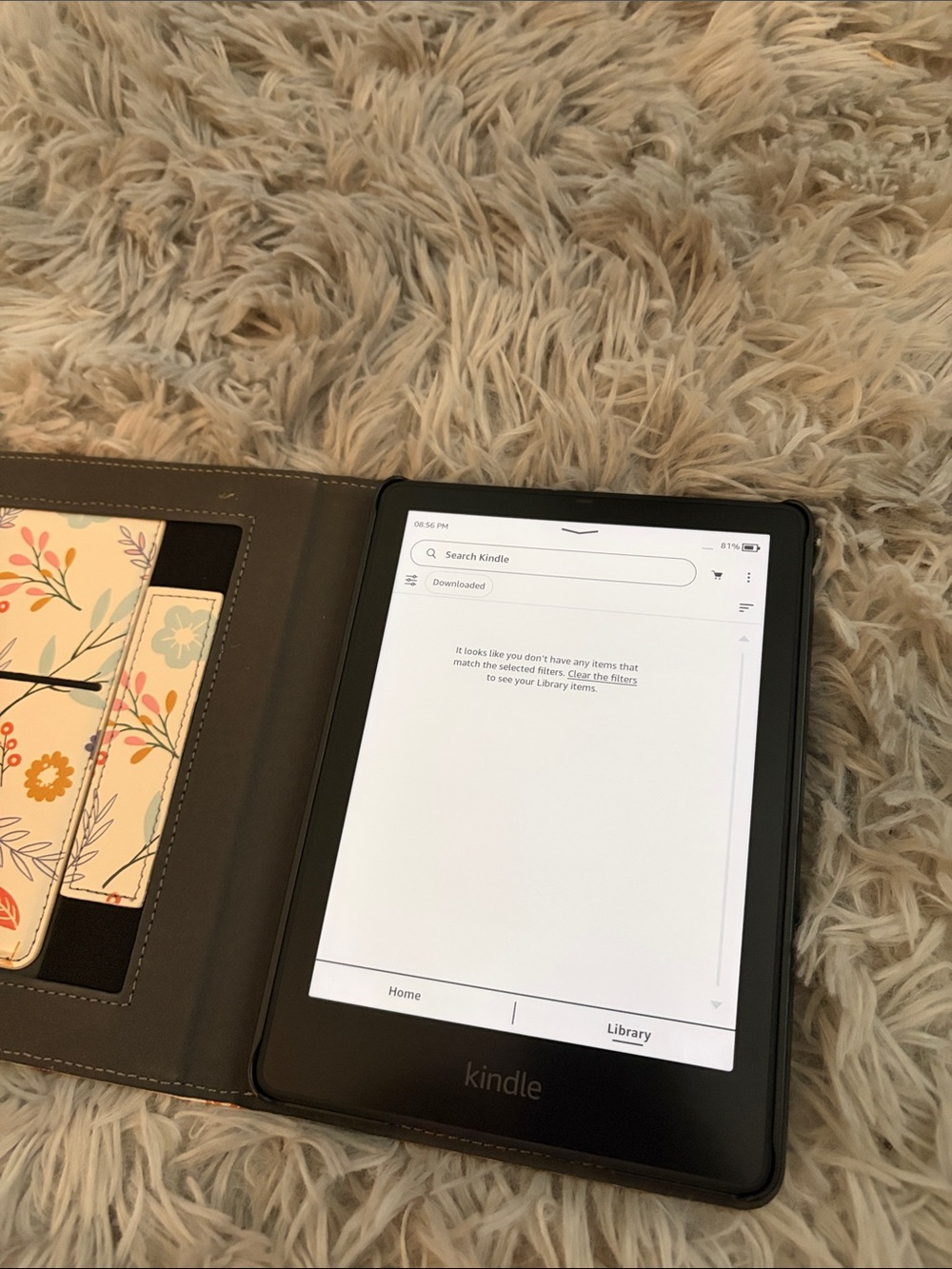 Amazon Kindle E-Reader with Floral Brown Case - Kindle - Picture 3 of 4